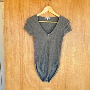 Express One Eleven Gray Grey Short Sleeve Ribbed Zip Front Bodysuit Small S